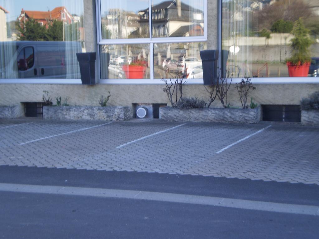 Hotel L Ander Saint-Flour  Exterior photo